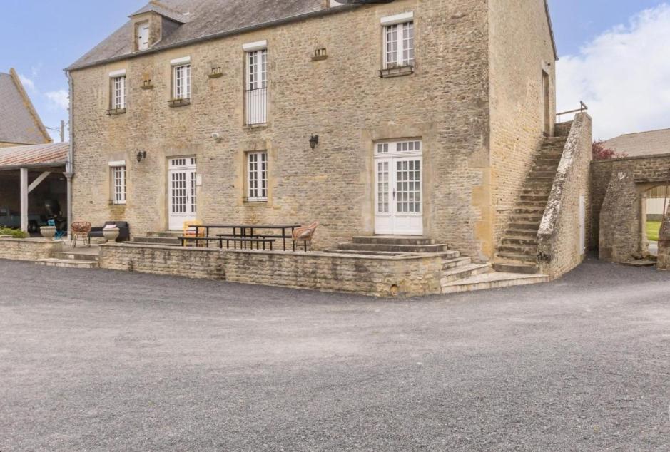 Grand Gite De La Ferme De La Tourelle Longues-sur-Mer Kültér fotó
